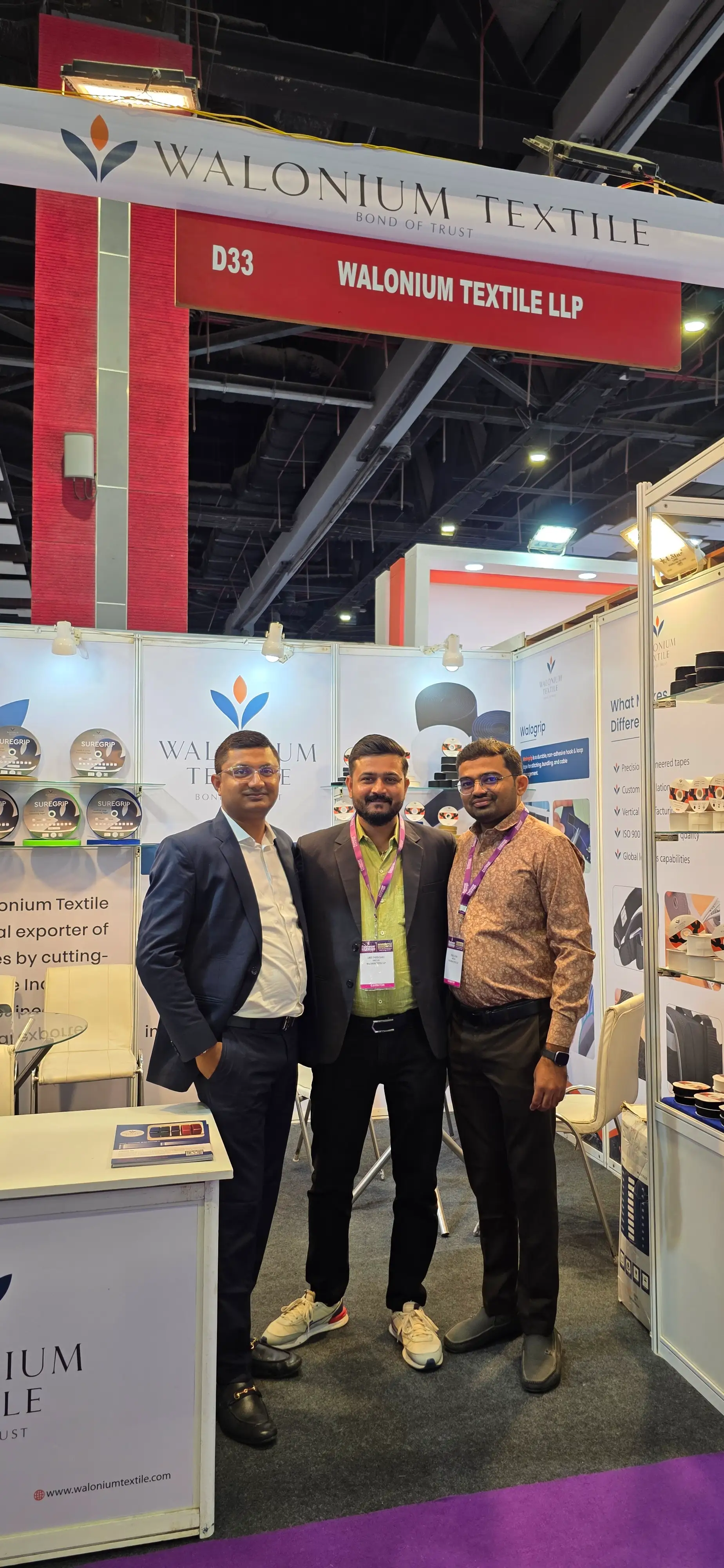 Procurement discussion at Walonium Footwear India Expo booth